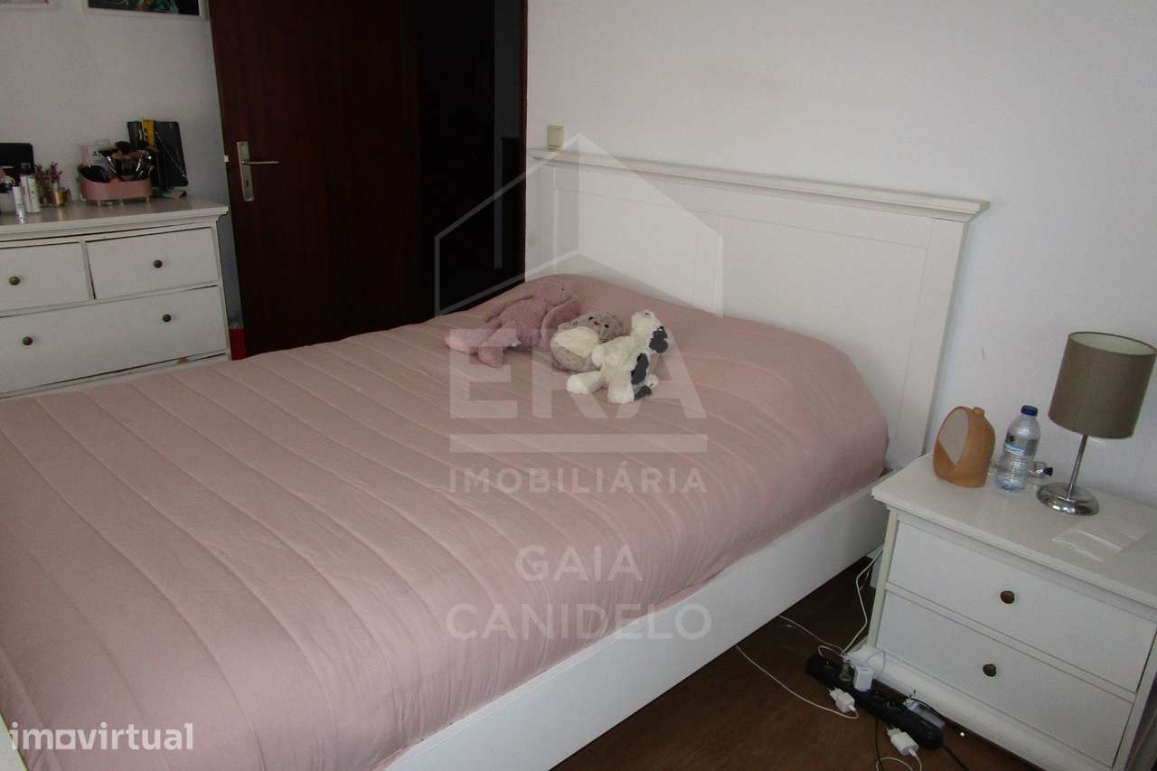 Andar Moradia T2+1, garagem e terraço - Grande imagem: 4/8