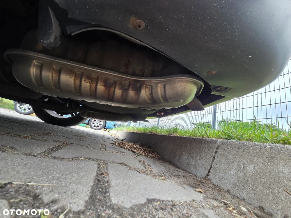Volkswagen Passat 2.8 V6 4Mot Highline - 29