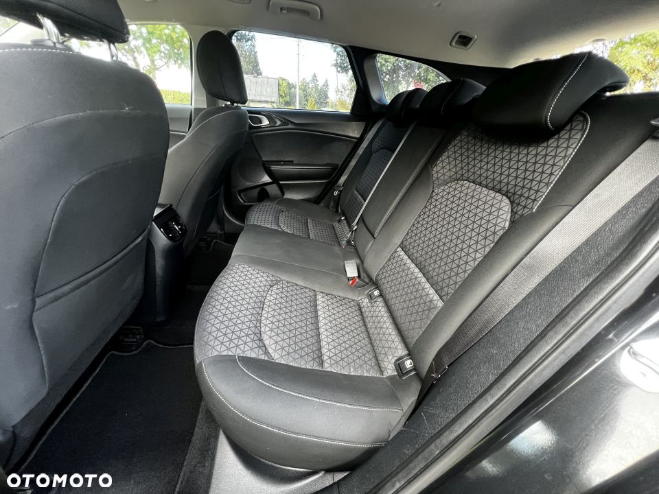 Kia Ceed 1.6 CRDi DCT Platinum Edition - 9