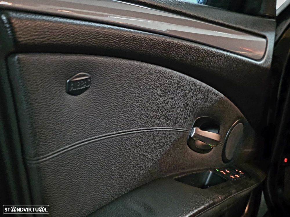 BMW 530 i Pack M Auto - 8