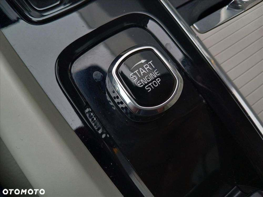 Volvo XC 60 - 22