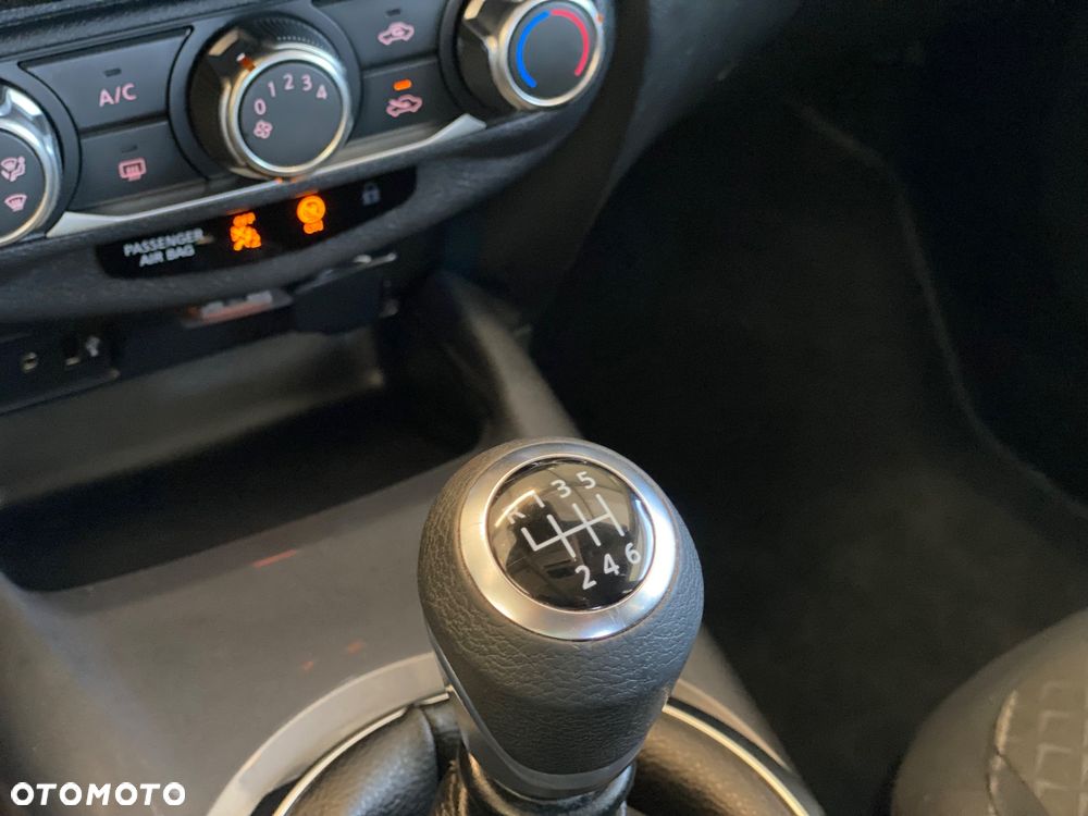 Nissan Juke 1.0 DIG-T Visia - 31
