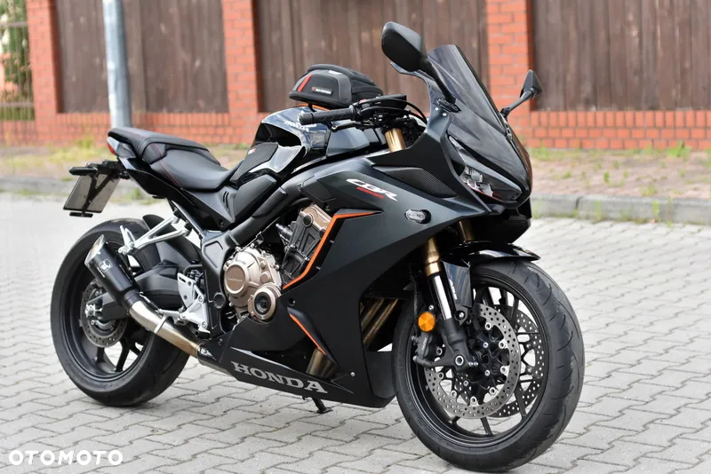 Honda CBR - 3