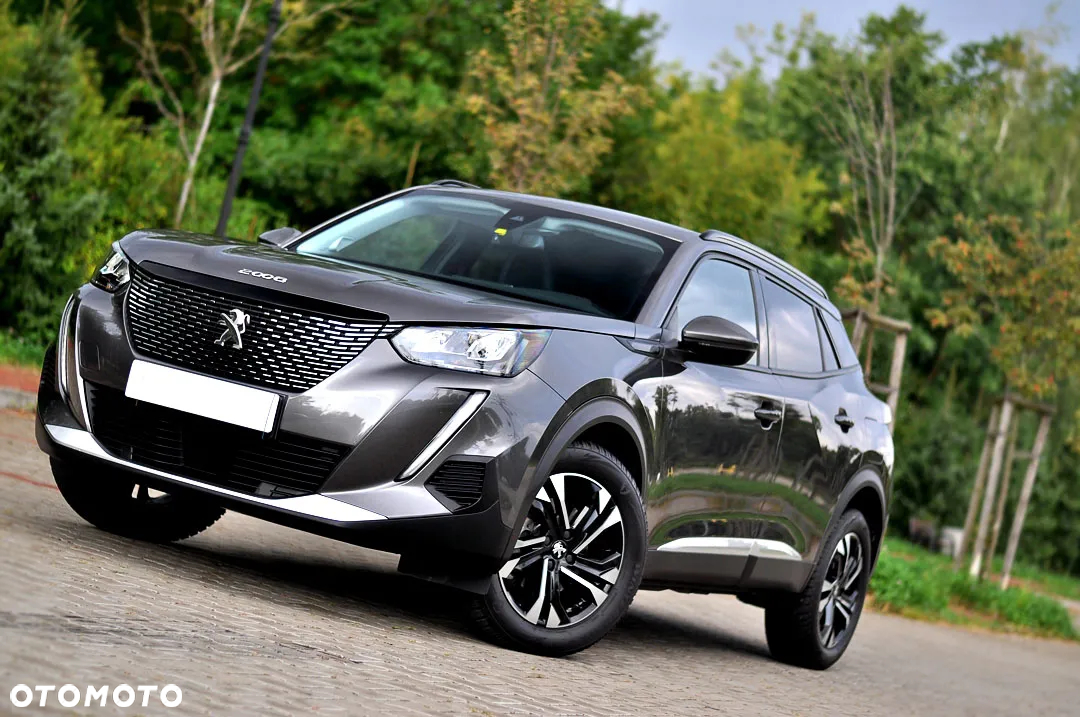 Peugeot 2008 BlueHDi 130 Allure S&S EAT8 - 17