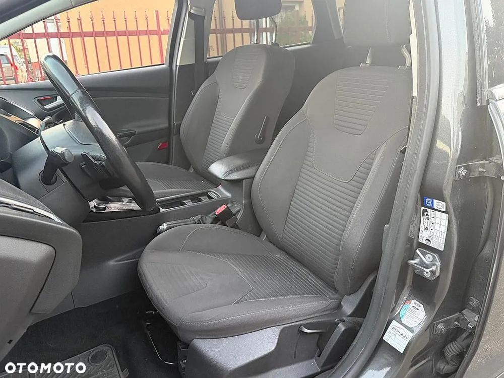 Ford Focus 1.5 EcoBlue Start-Stopp-System ST-LINE DESIGN - 10