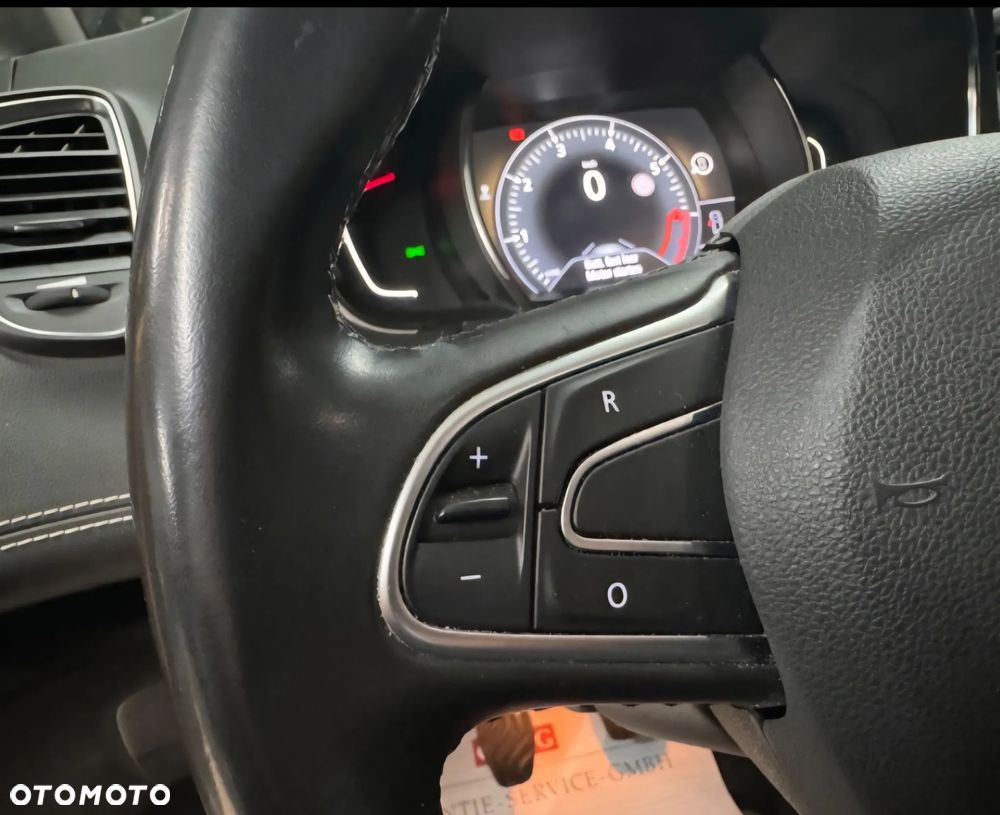Renault Scenic ENERGY TCe 130 BOSE EDITION - 23