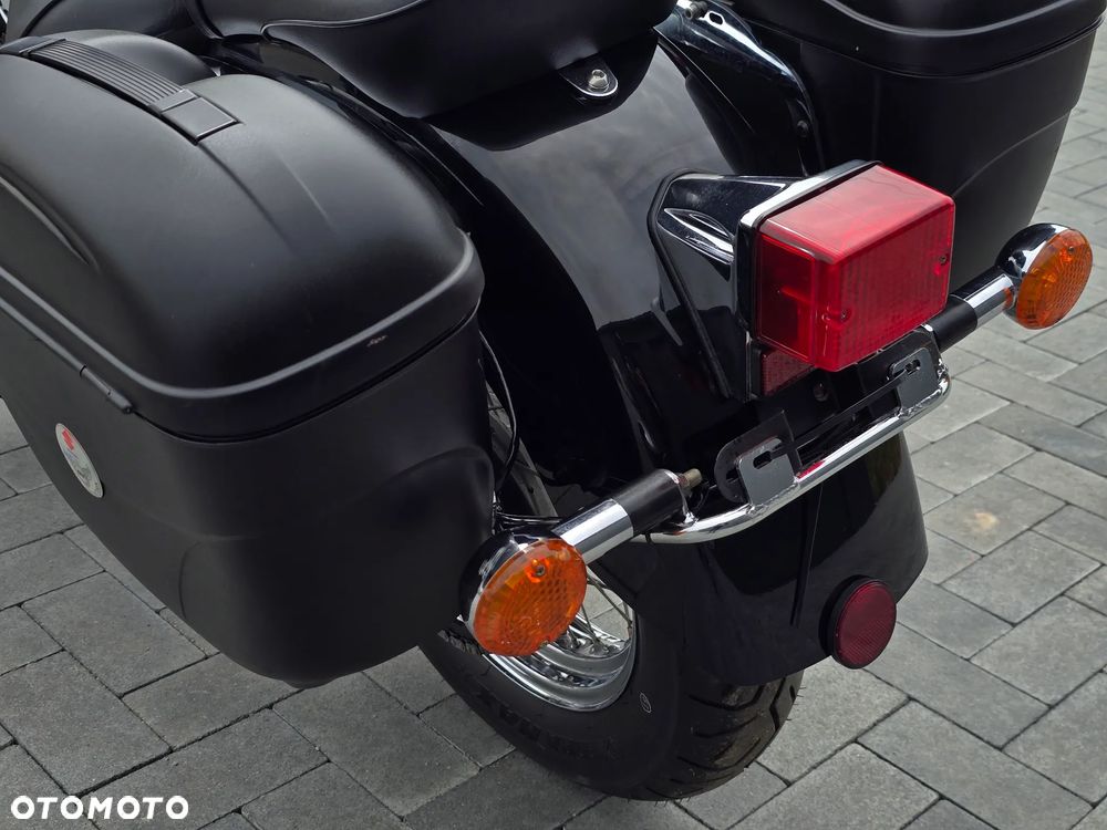 Suzuki Intruder - 34
