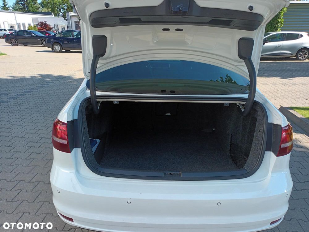 Volkswagen Jetta 1.4 TSI BMT Comfortline - 14