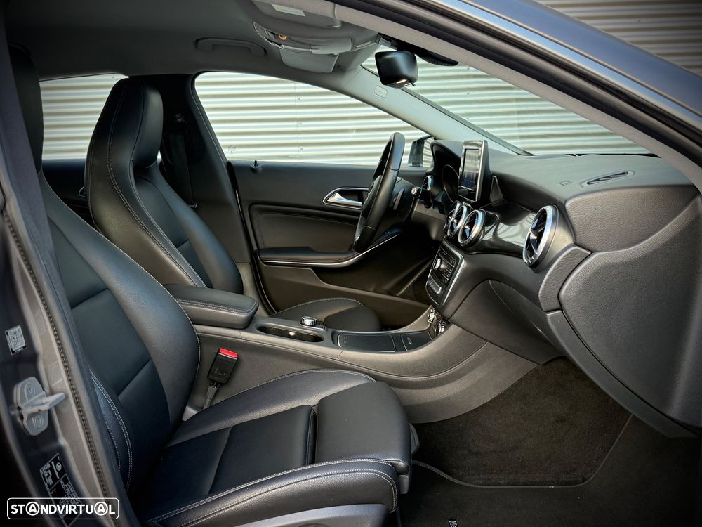 Mercedes-Benz CLA 180 - 11