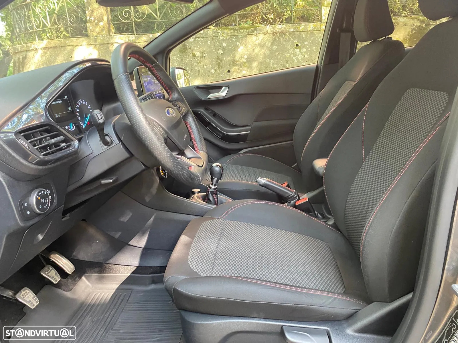 Ford Fiesta 1.0 EcoBoost ST-Line - 10