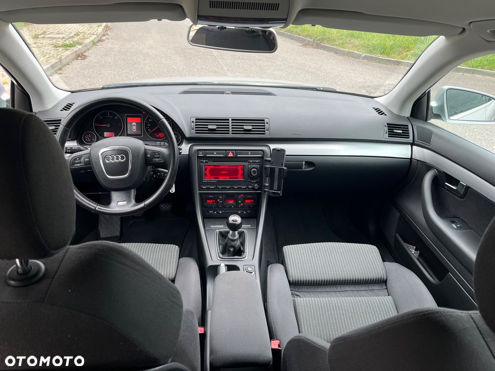 Audi A4 Avant 2.0 TDI - 19