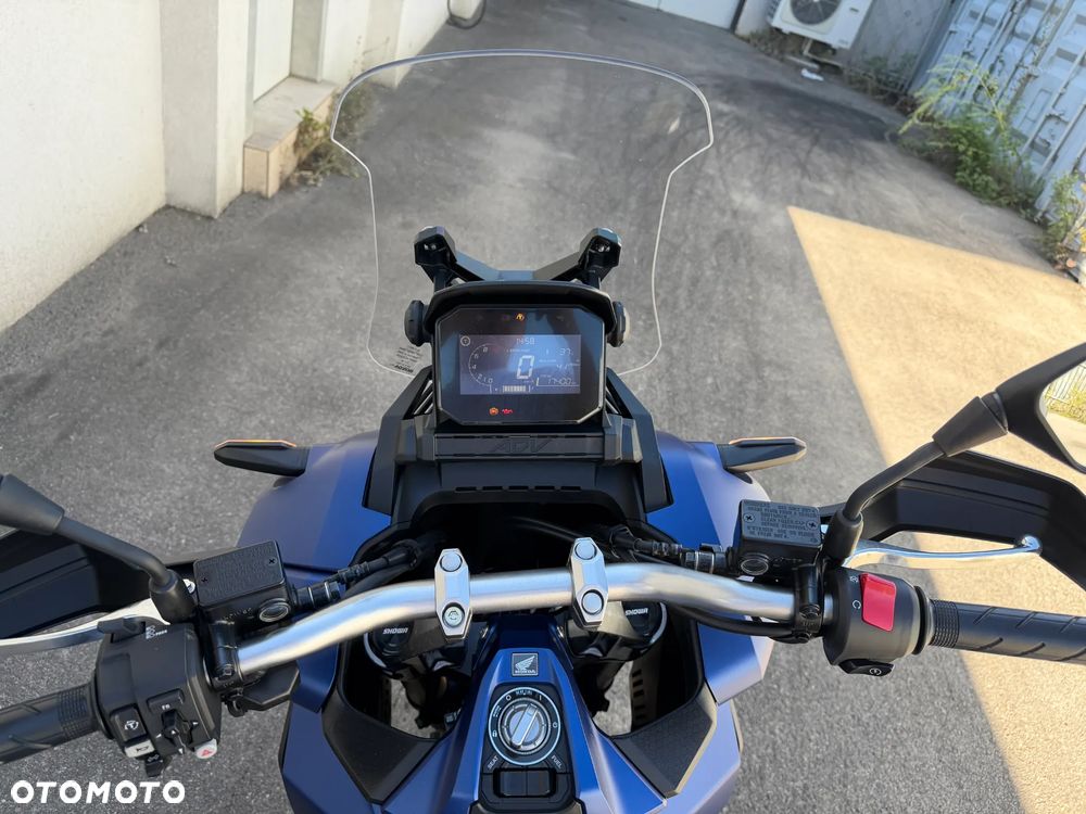 Honda ADV350 - 12