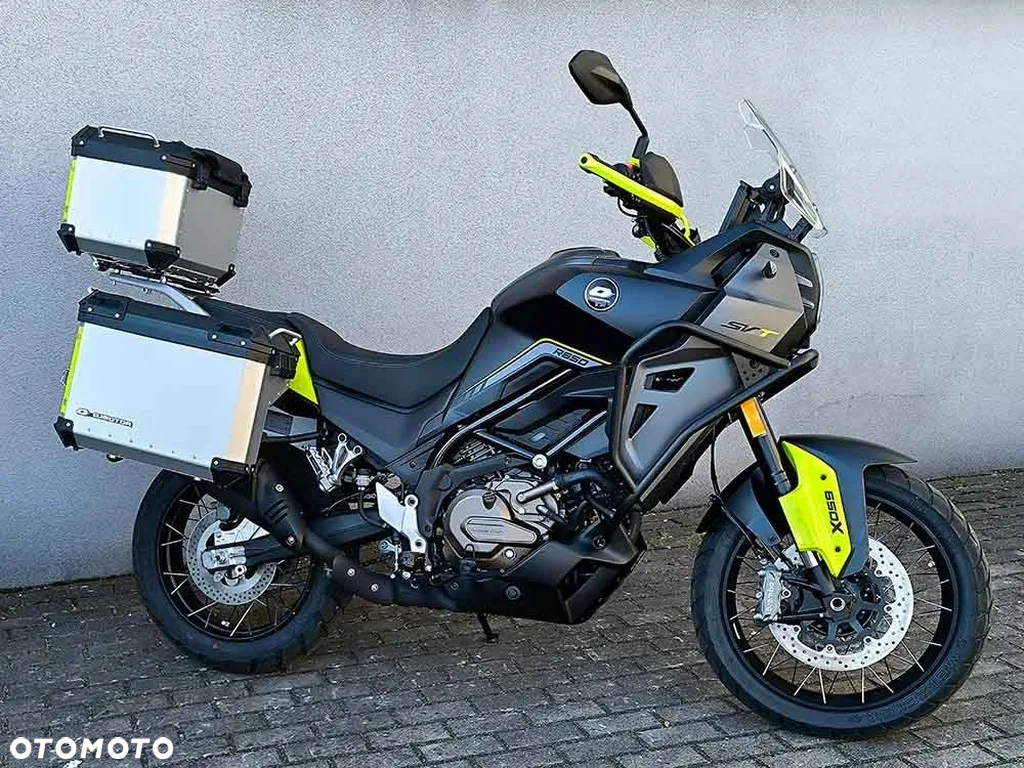 QJMOTOR SVT 650X - 4