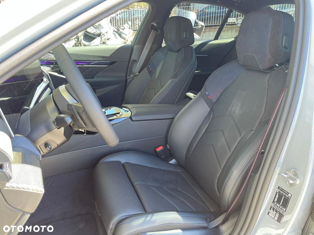 BMW Seria 5 - 13