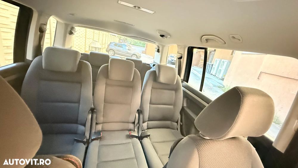 Volkswagen Touran 1.6 TDI DPF Comfortline - 3
