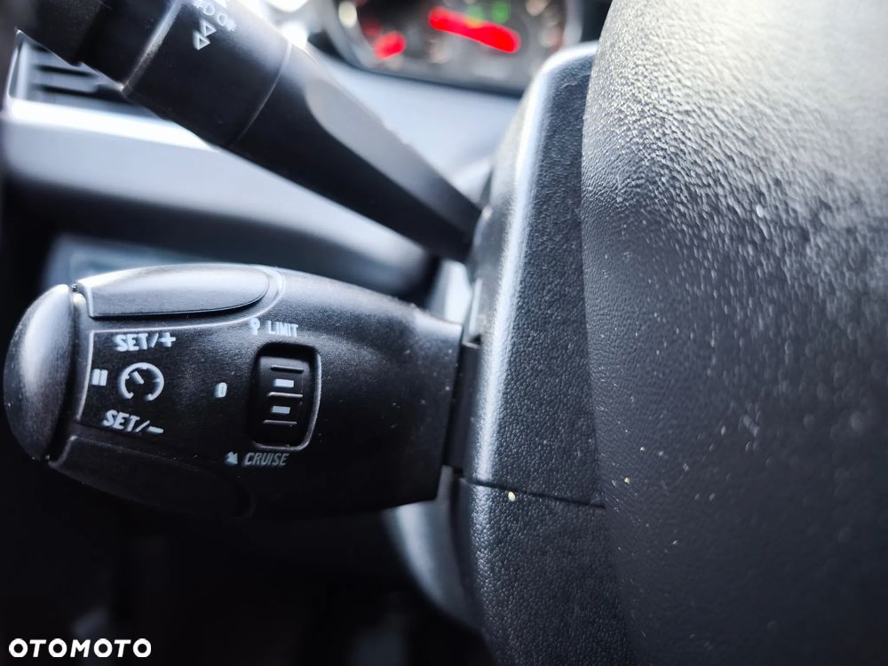 Peugeot 208 1.4 HDi Active Pack - 21