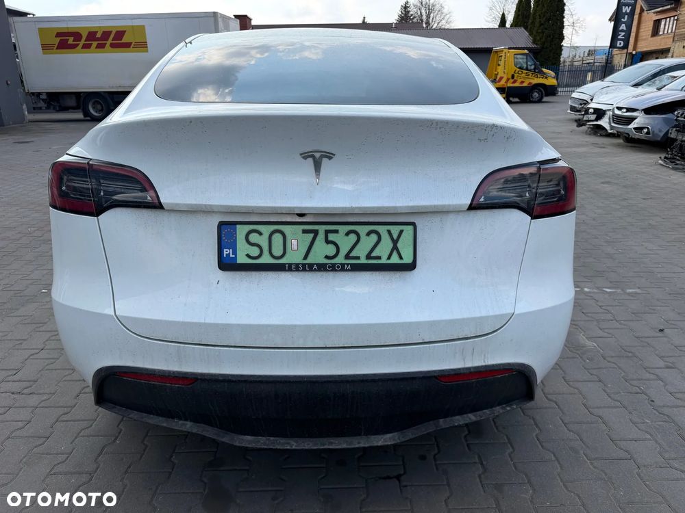 Tesla Model Y RWD - 4