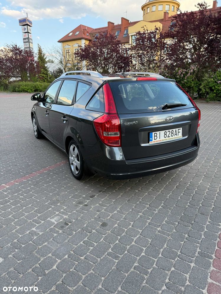 Kia Ceed - 3