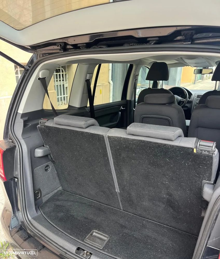 VW Touran 2.0 TDI DPF Comfortline - 8