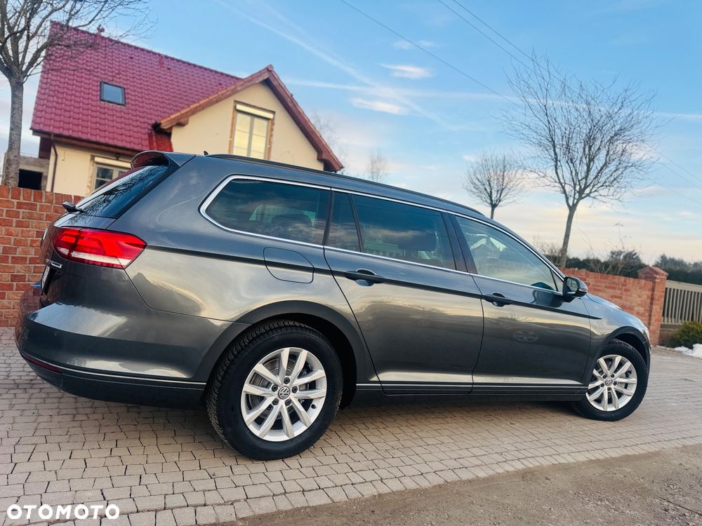 Volkswagen Passat 2.0 TDI SCR DSG Highline - 25