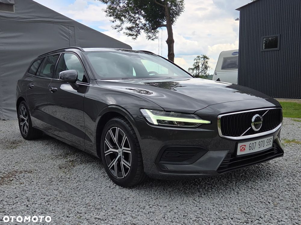 Volvo V60 B3 B DKG Momentum Pro - 3