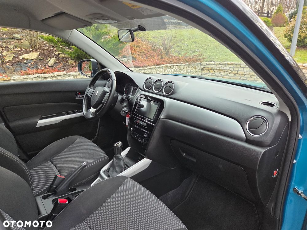 Suzuki Vitara 1.6 Premium 2WD - 16