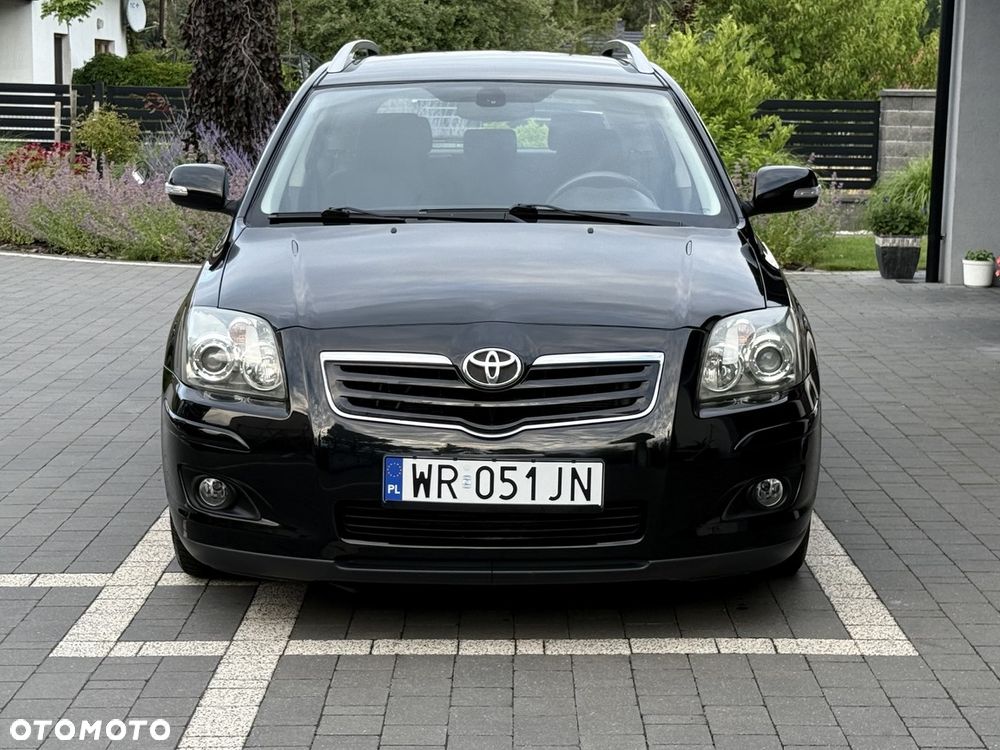 Toyota Avensis 1.8 VVT-i Combi - 12