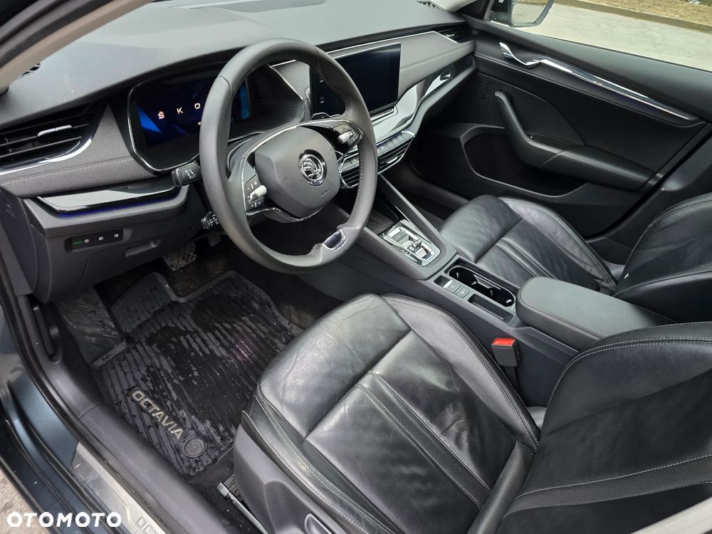 Skoda Octavia 2.0 TDI DSG Edition - 18