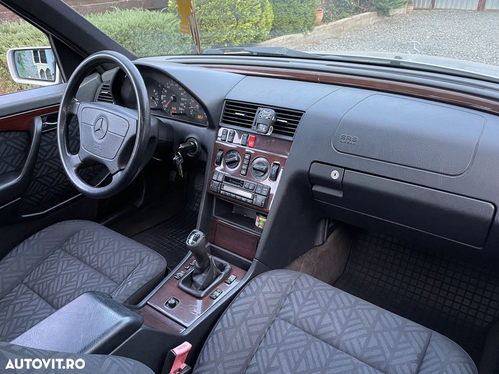 Mercedes-Benz C - 6