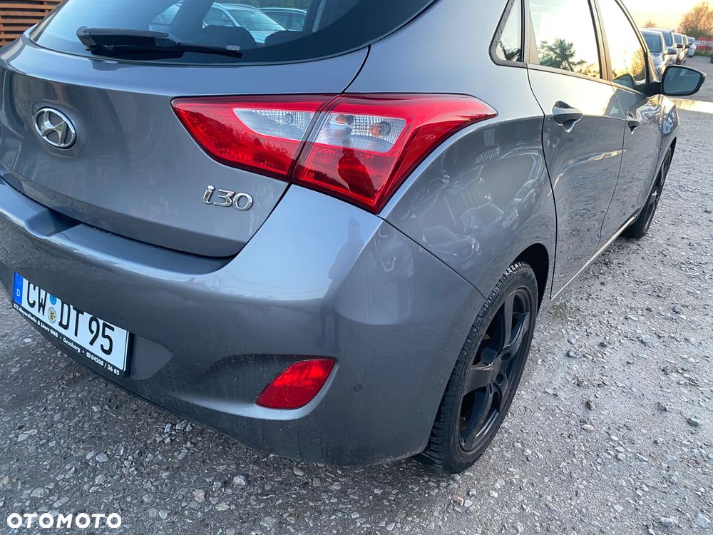 Hyundai i30 1.4 Premium - 10