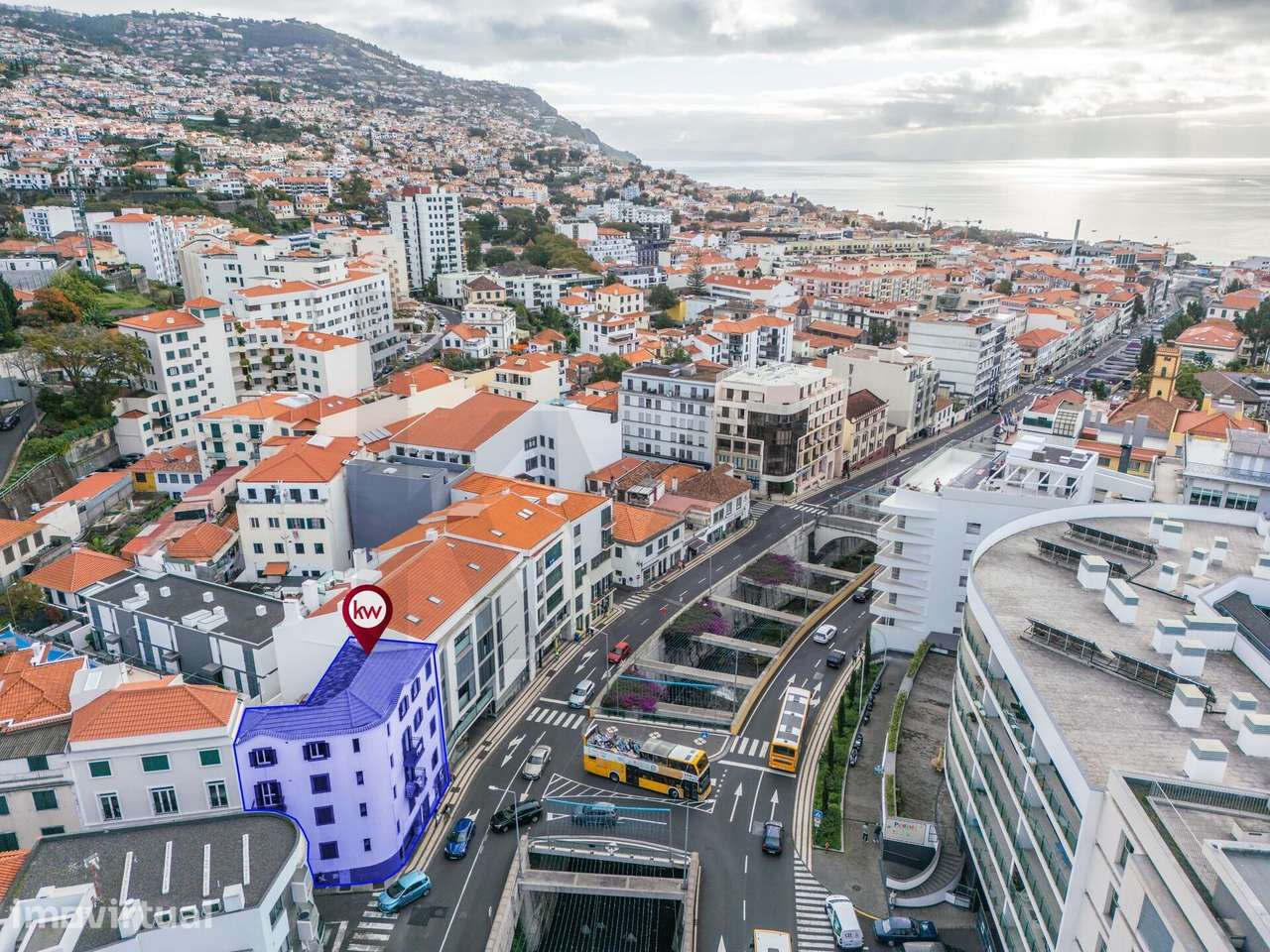 Prédio localizado no Centro Histórico do Funchal - Grande imagem: 4/27