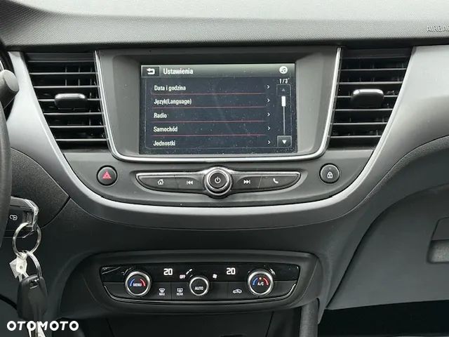 Opel Crossland X - 10