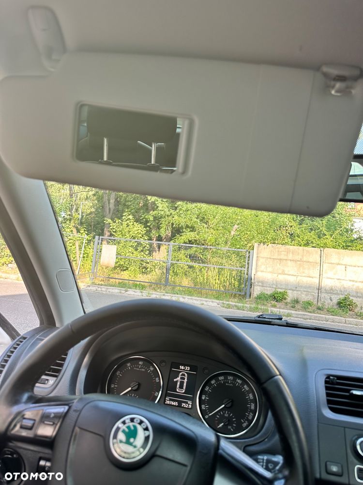 Skoda Roomster 1.2 TSI Elegance PLUS EDITION - 16