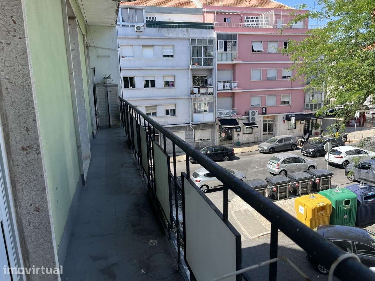 T3 Central na Amadora – Excelente Estado e Áreas Generosas - Grande imagem: 2/11