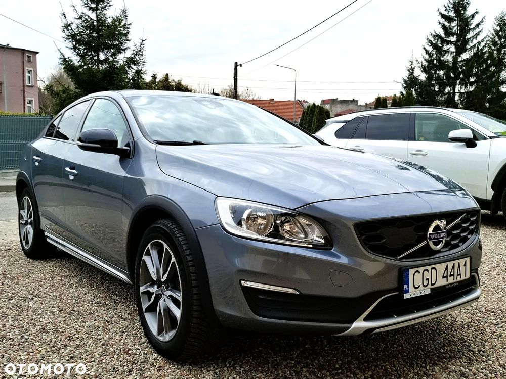Volvo S60 Cross Country D4 Drive-E Momentum - 3