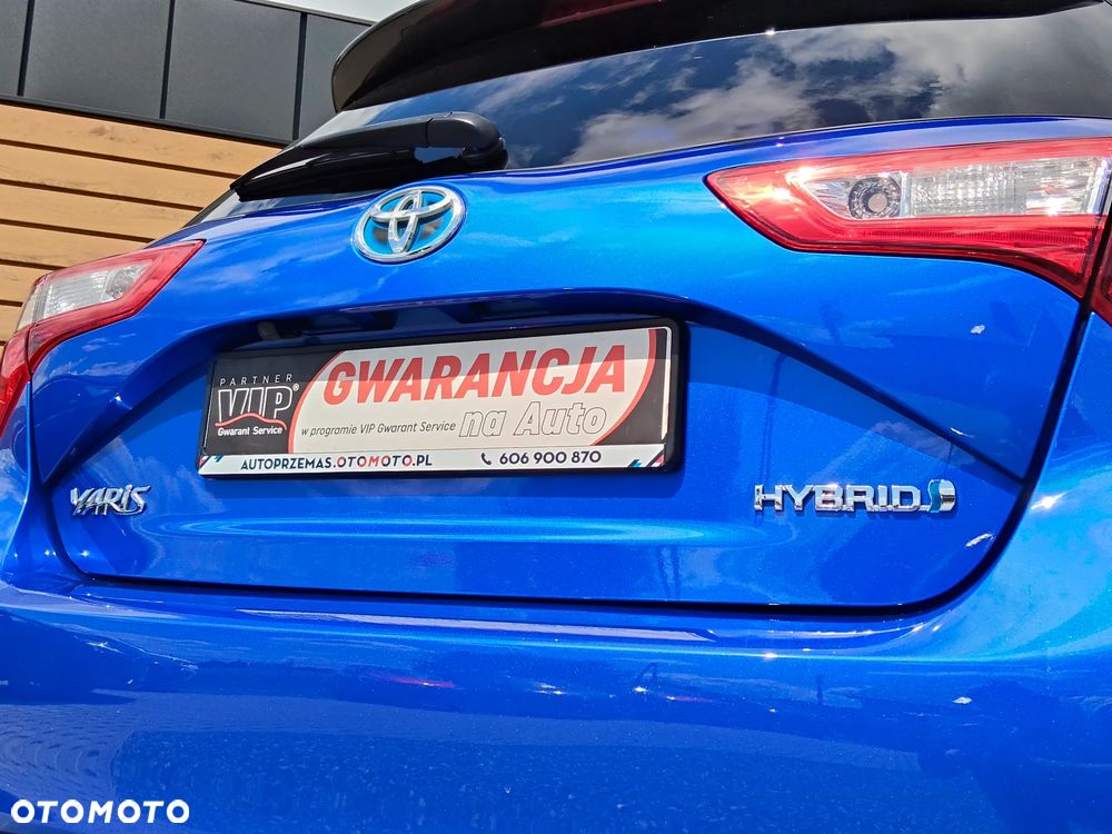 Toyota Yaris Hybrid 100 Premium - 37