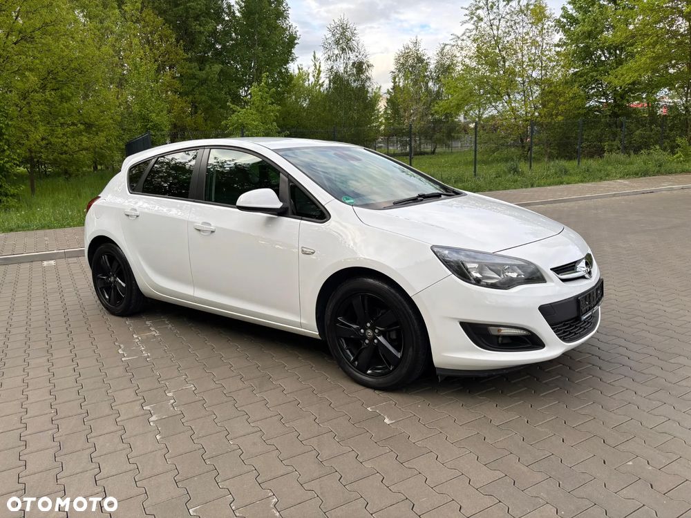 Opel Astra 1.4 Turbo - 4