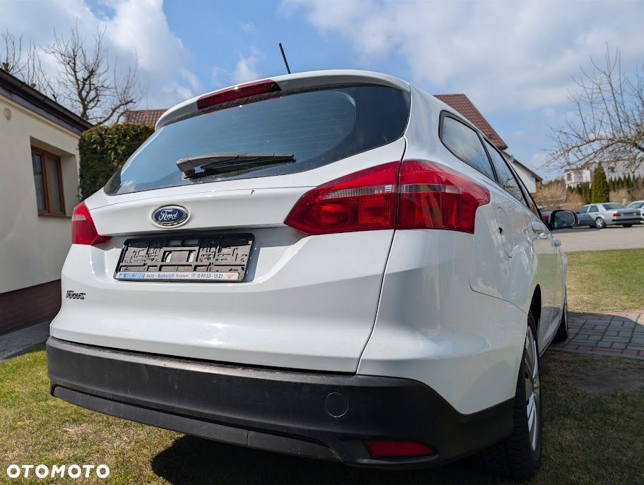 Ford Focus 1.6 Edition - 5