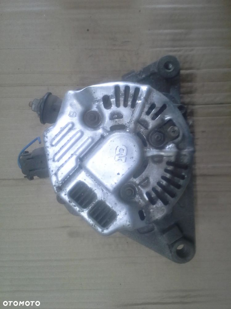 Alternator Toyota Corolla Verso 1.6 VVT-i - 6