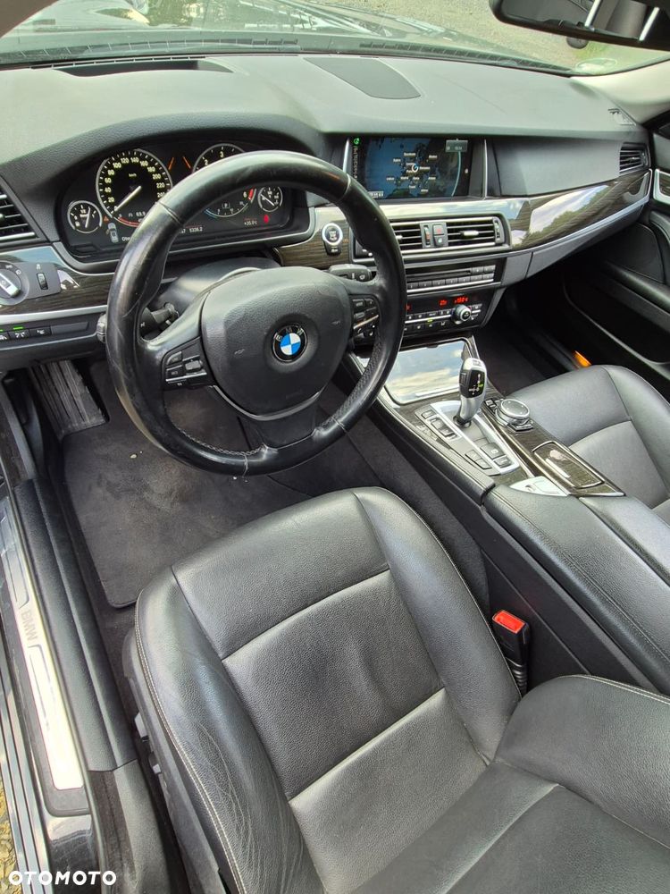 BMW Seria 5 520d Luxury Line - 29