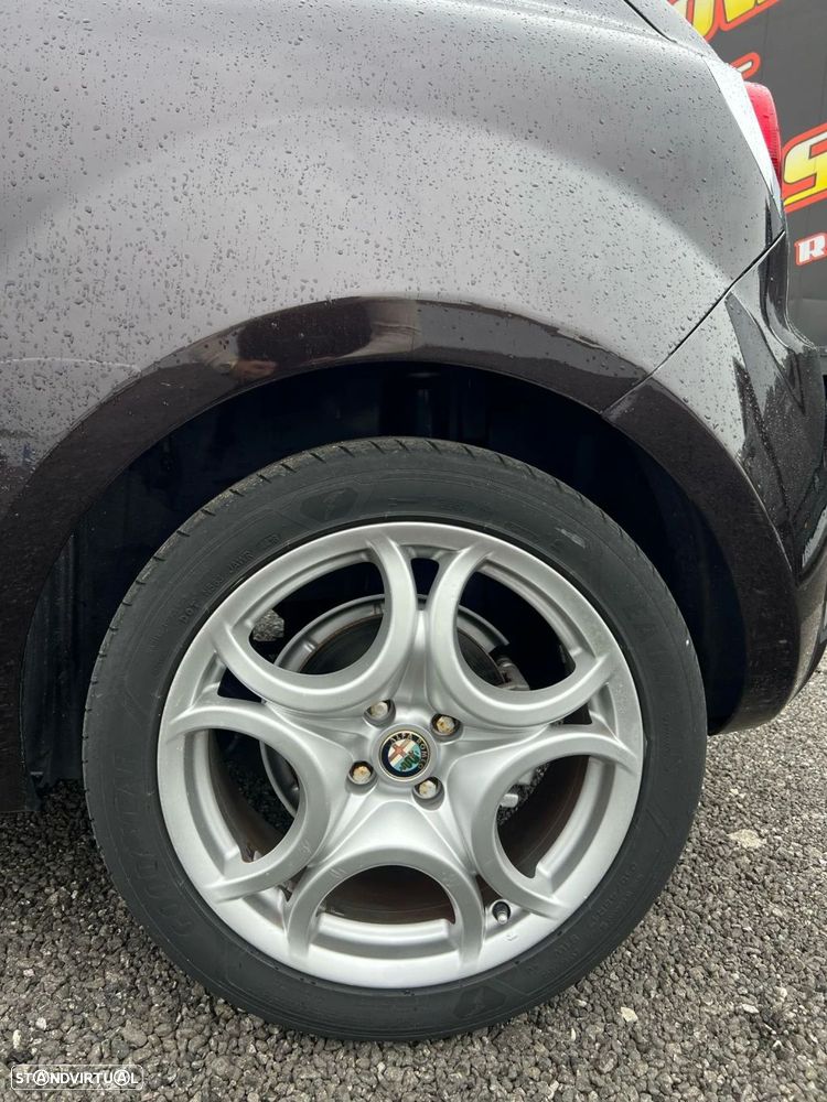 Alfa Romeo MiTo 1.3 JTD Distinctive - 13