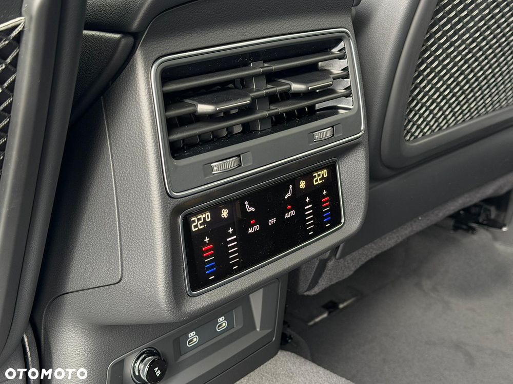 Audi Q8 SUV TDI quattro 210 kW tiptronic - 17