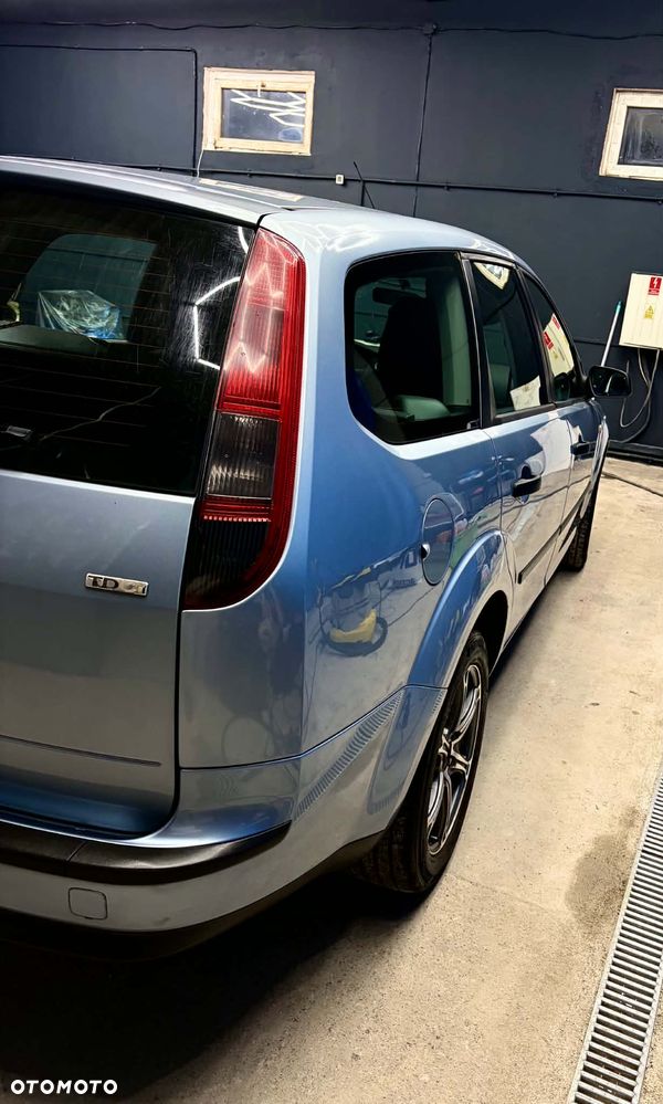 Ford Focus 1.8 TDCi Ambiente - 5