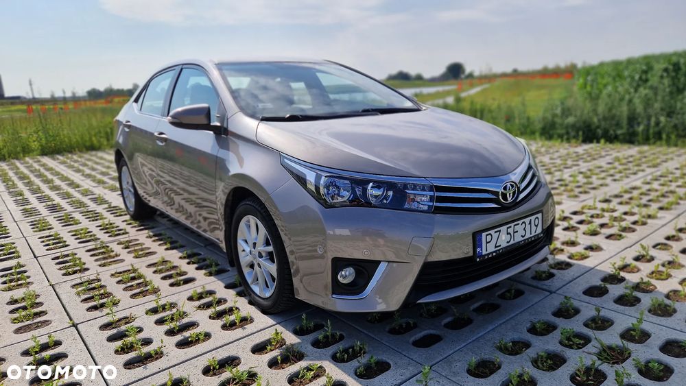 Toyota Corolla 1.6 Premium - 1