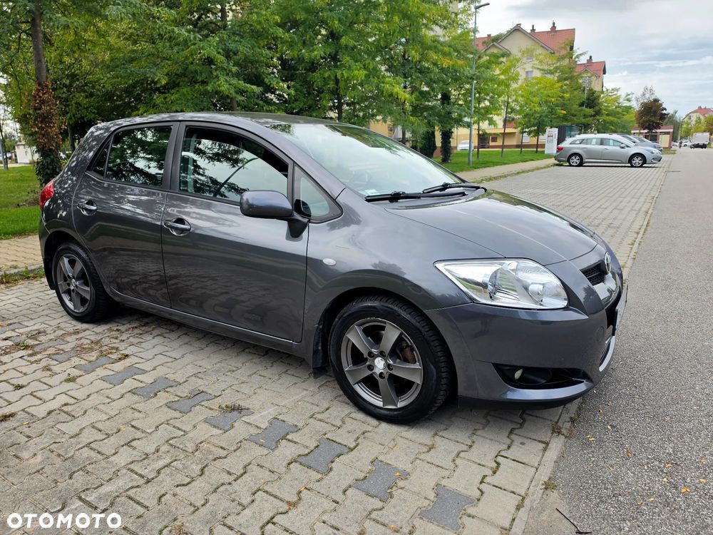 Toyota Auris 1.6 VVT-i Executive - 16
