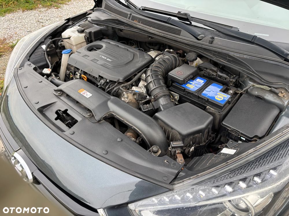 Hyundai i40 Kombi blue 1.7 CRDi DCT Premium - 37