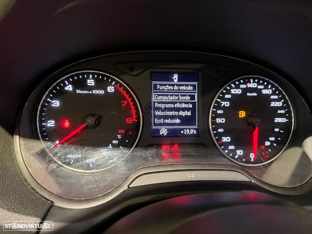 Audi Q2 30 TFSI Sport - 11