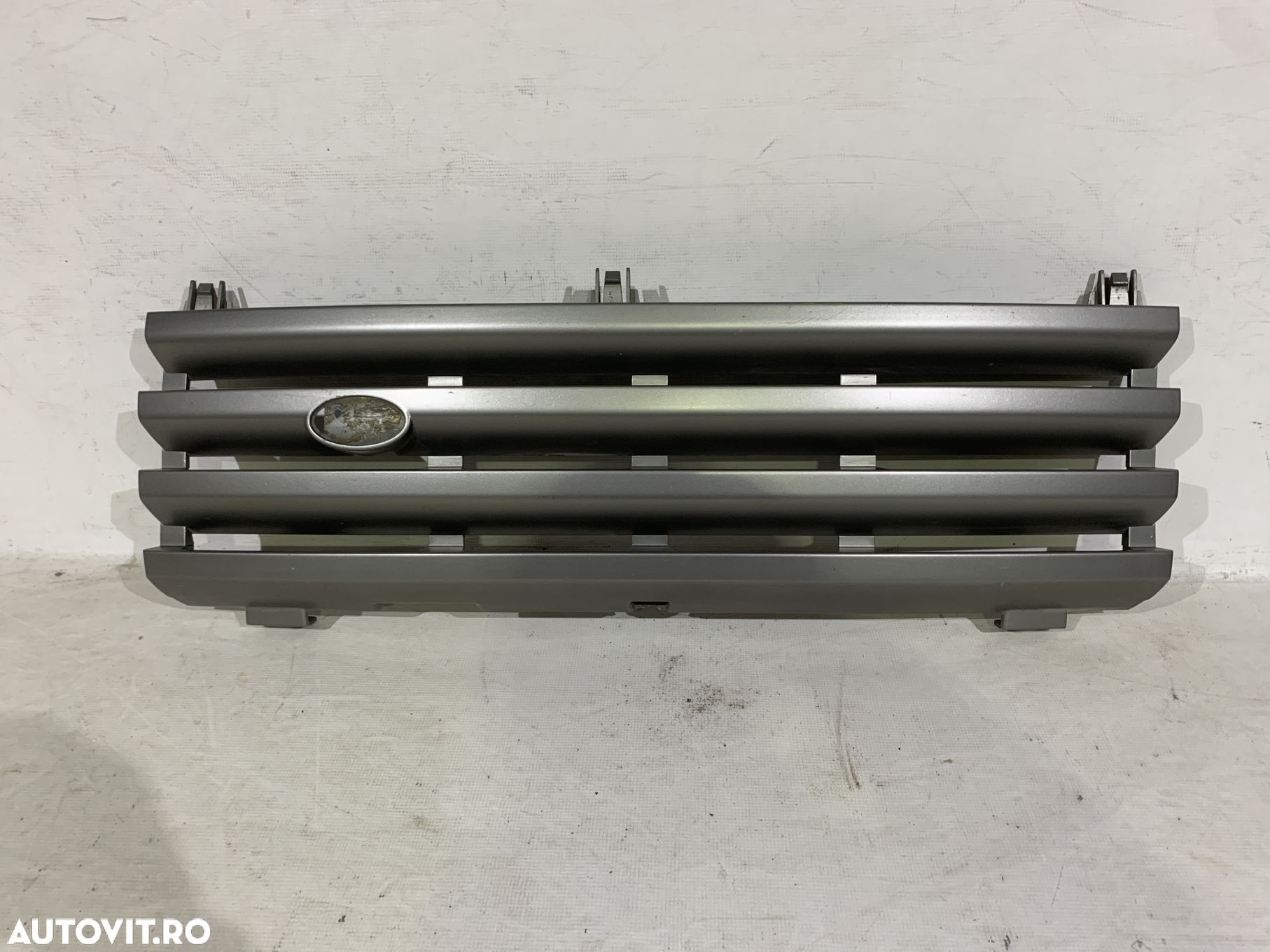 Grila radiator, Range Rover Vogue L322, 2002, 2003, 2004, 2005, cod origine OE 51137009910. - 1