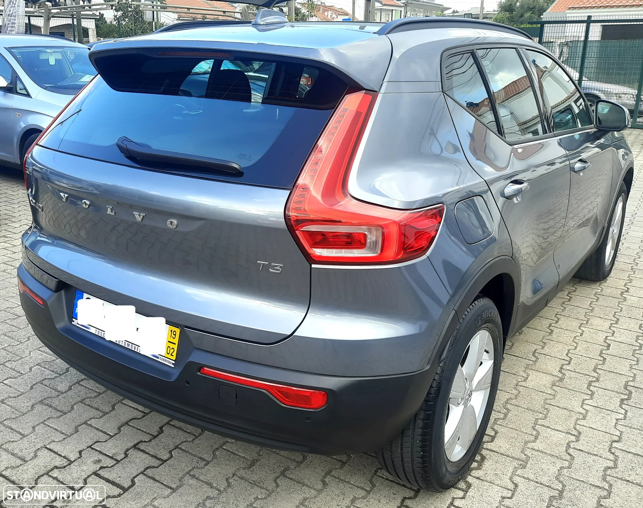 Volvo XC 40 1.5 T3 Tech Edition - 2