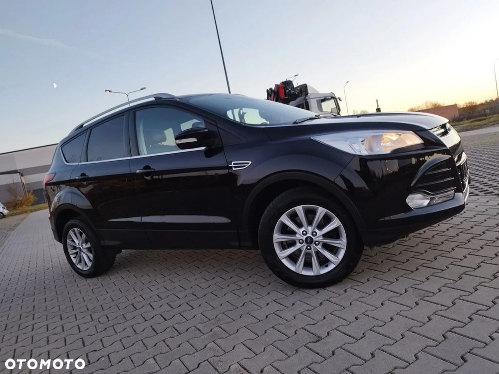 Ford Kuga 2.0 TDCi 4x4 Titanium - 4